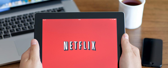 Netflix por ofrecer servicio “OFFLINE, ver después”.